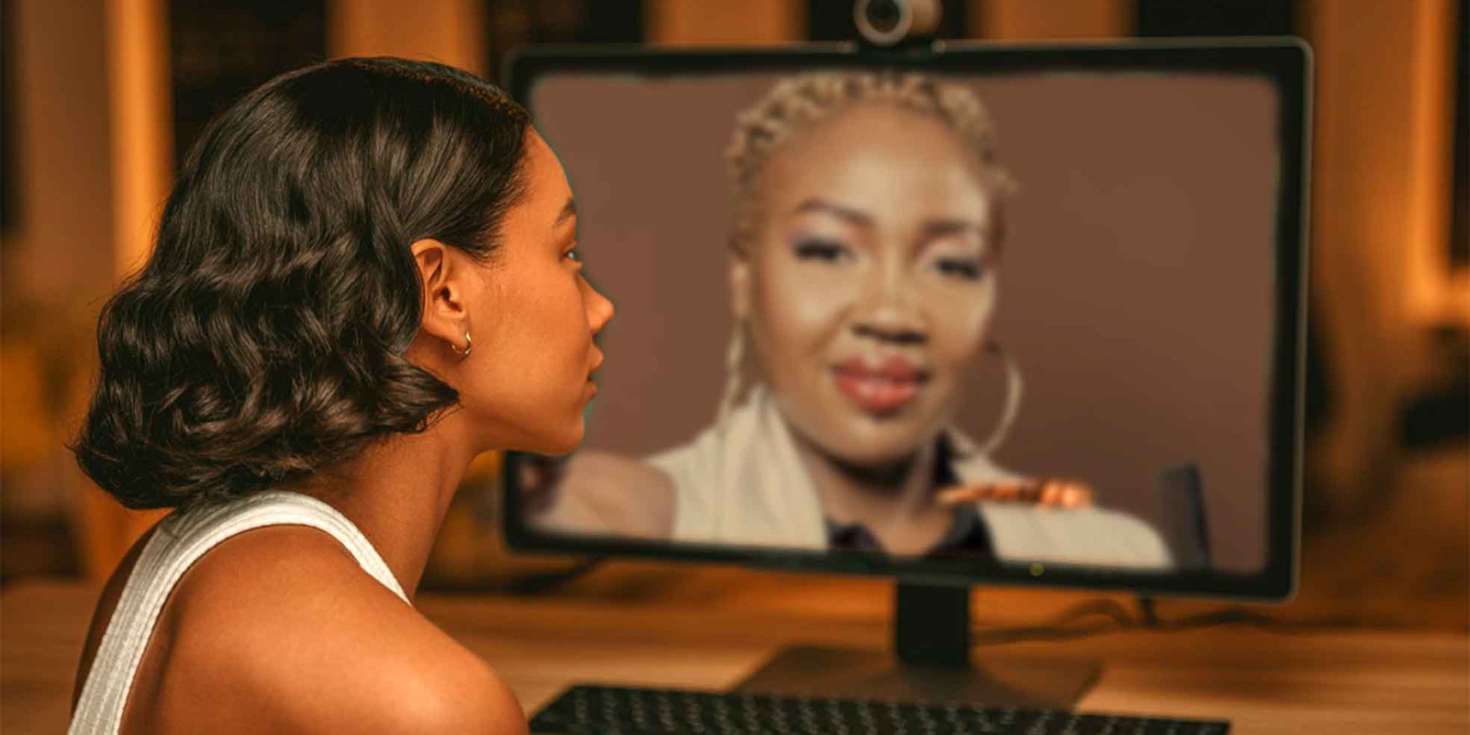 Visio-avec Merline-a-photograph-of-the-back-of-a-beautiful-_ioU_KGMURmmfMLrovaOiGQ_BdEyMuzMSLmyWn-JuEHfMw